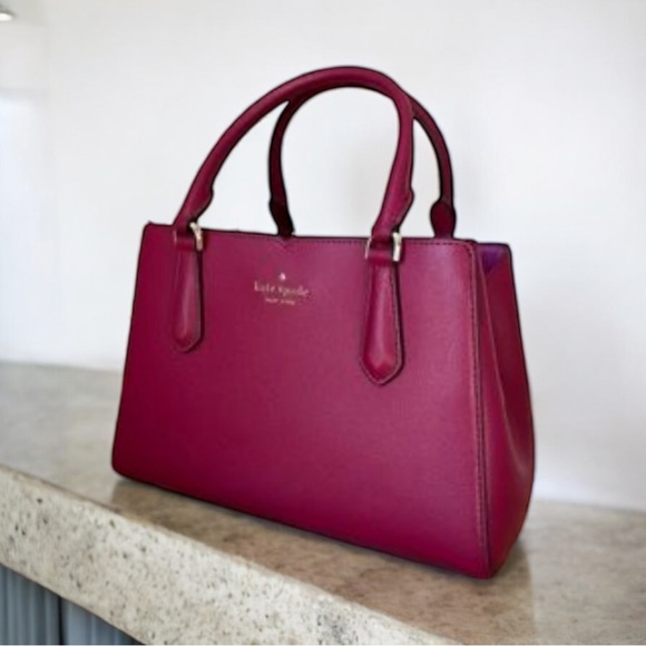 kate spade Handbags - KATE SPADE NWOT NEW YORK LAUREL WAY REESE CROSSBODY SATCHEL SAFFIANO LEATHER